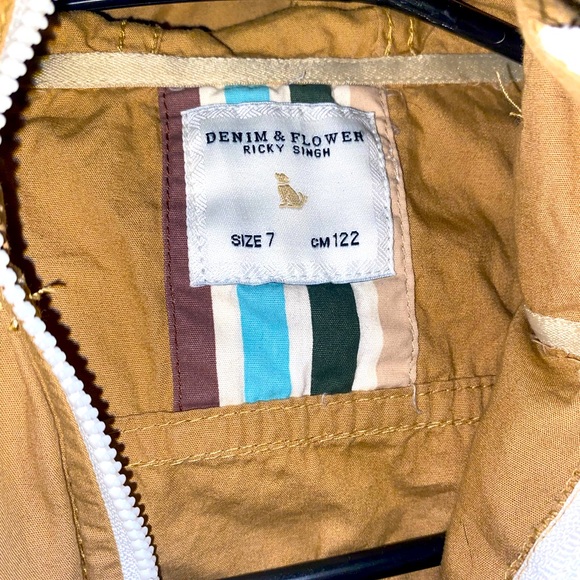 Boys size 7 light Spring jacket - Picture 3 of 3